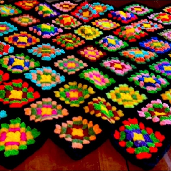 Granny Square Afghan ~ Vintage ~ 1970s ~ Throw Blanket ~ Handmade ~ Beautiful - Picture 9 of 16